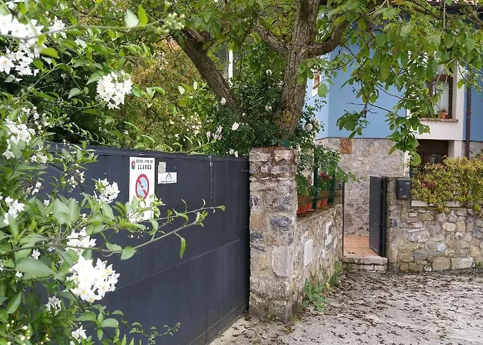 Casa De Aldea El Toral * Rales (Llanes)
